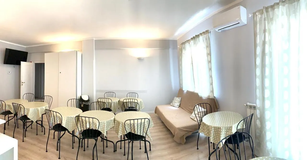 Interno 4 Villa Rome Italy